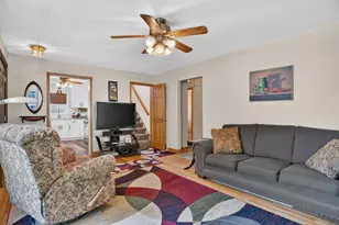 2030 Magoffin Ave, Saint Paul, MN 55116 - Photo 6