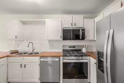 11934 70th Place N, Maple Grove, MN 55369 - Photo 6