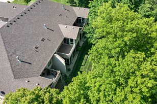 9363 Libby Ln, Eden Prairie, MN 55347 - Photo 50