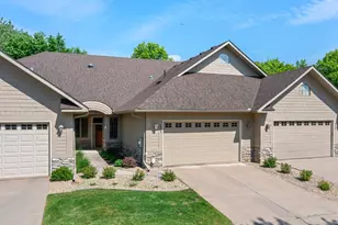 9363 Libby Ln, Eden Prairie, MN 55347 - Photo 4