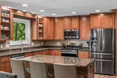 5505 W Danube Road, Fridley, MN 55432 - Photo 8