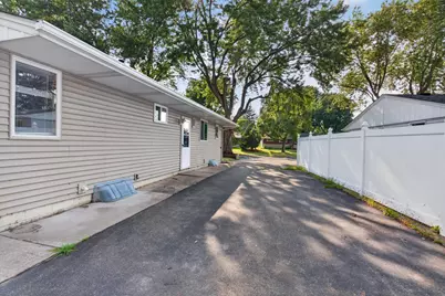 726 22nd Avenue N, South Saint Paul, MN 55075 - Photo 28