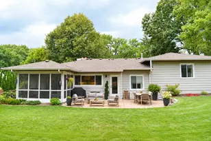 241 Holly Rd, Hopkins, MN 55343 - Photo 38