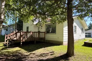 606 9th Ave SE, Roseau, MN 56751 - Photo 1