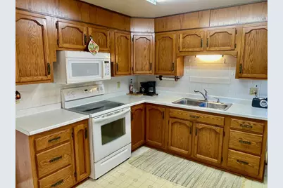604 22nd Avenue NW, Austin, MN 55912 - Photo 6