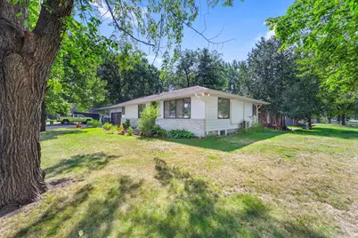 505 4th Street S, Princeton, MN 55371 - Photo 2