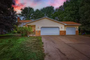 12140 Kenyon Ct NE, Blaine, MN 55449 - Photo 6
