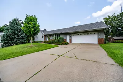 4820 13th Street, Winona, MN 55987 - Photo 2