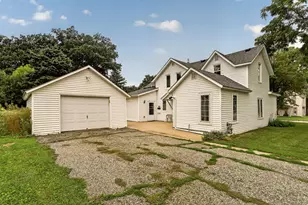 309 E Main St, Dodge Center, MN 55927 - Photo 4
