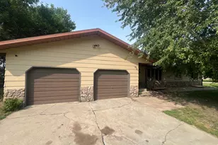 304 5th St, Bluffton, MN 56518 - Photo 1