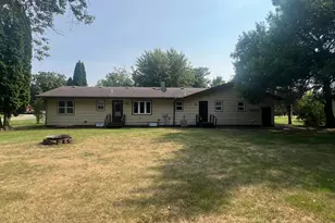 304 5th St, Bluffton, MN 56518 - Photo 2