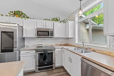 9243 Goodrich Drive, Monticello, MN 55362 - Photo 4