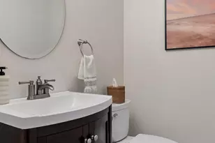 1159 Hollybrook Dr, Wayzata, MN 55391 - Photo 10