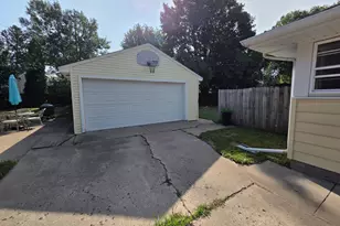 6405 Irving Ave S, Richfield, MN 55423 - Photo 30