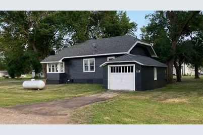 112 Cass Street E, Dumont, MN 56236 - Photo 2