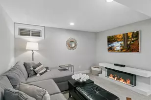 6105 Parnell Ave, Edina, MN 55424 - Photo 16