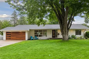 6105 Parnell Ave, Edina, MN 55424 - Photo 2