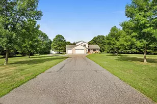 1185 24th Ave NE, Sauk Rapids, MN 56379 - Photo 1