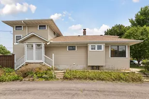 2043 Berkeley Ave, Saint Paul, MN 55105 - Photo 4