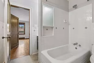 2043 Berkeley Ave, Saint Paul, MN 55105 - Photo 22
