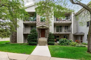 2130 Ridge Dr, Saint Louis Park, MN 55416 - Photo 2