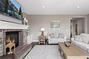 5465 Orchid Ln N, Plymouth, MN 55446 - Photo 18