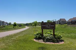 5465 Orchid Ln N, Plymouth, MN 55446 - Photo 88