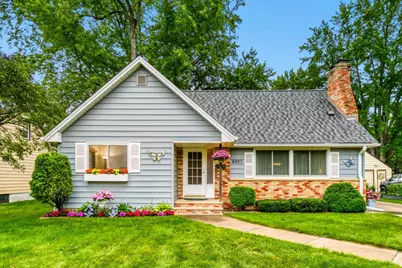 6907 46th Avenue N, Crystal, MN 55428 - Photo 2