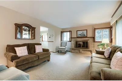 6907 46th Avenue N, Crystal, MN 55428 - Photo 8