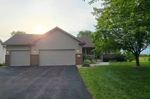 1015 Bluestem Ln, Lester Prairie, MN 55354 - Photo 4