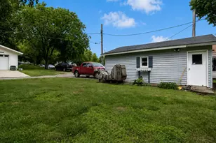 233 2nd St SE, Madelia, MN 56062 - Photo 46