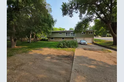 401 1st Avenue SE, Pelican Rapids, MN 56572 - Photo 4