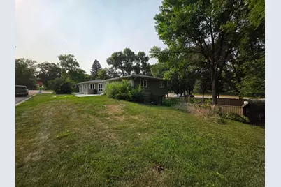 401 1st Avenue SE, Pelican Rapids, MN 56572 - Photo 2