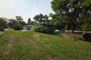 401 1st Ave SE, Pelican Rapids, MN 56572 - Photo 2