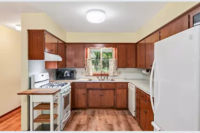 6033 Oak Circle, North Branch, MN 55056 - Photo 10
