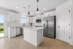 21767 Desert Rose Wy, Farmington, MN 55024 - Photo 8
