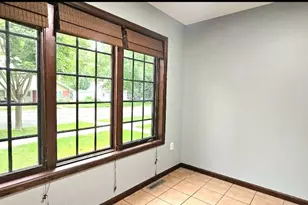 13 E 3rd St, Morris, MN 56267 - Photo 8