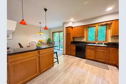 210 W Everett Avenue, Fergus Falls, MN 56537 - Photo 8