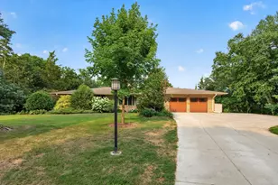 15753 Cedar Ridge Rd, Eden Prairie, MN 55347 - Photo 52