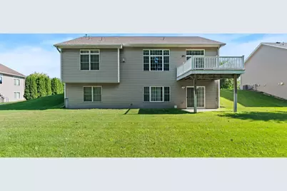 6427 Tessman Terrace N, Brooklyn Park, MN 55445 - Photo 4