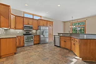 6427 Tessman Terrace N, Brooklyn Park, MN 55445 - Photo 8