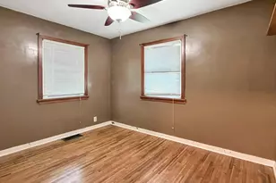 504 Edgewood Ave, Albert Lea, MN 56007 - Photo 6
