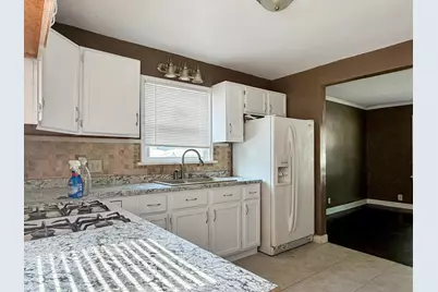 504 Edgewood Avenue, Albert Lea, MN 56007 - Photo 10