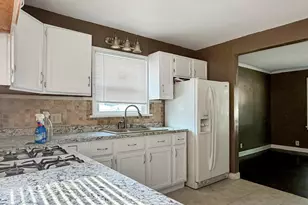 504 Edgewood Ave, Albert Lea, MN 56007 - Photo 10