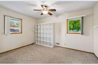 3032 Louisiana Avenue N, Crystal, MN 55427 - Photo 14
