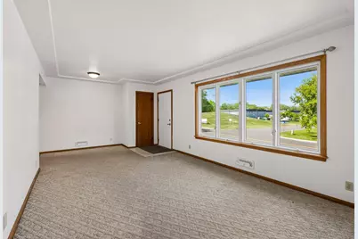 3032 Louisiana Avenue N, Crystal, MN 55427 - Photo 6