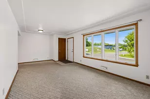 3032 Louisiana Ave N, Crystal, MN 55427 - Photo 6