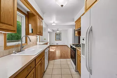3032 Louisiana Avenue N, Crystal, MN 55427 - Photo 10