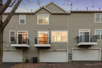 15729 Porchlight Lane, Eden Prairie, MN 55347 - Photo 4