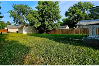 2324 Emerson Avenue N, Minneapolis, MN 55411 - Photo 16